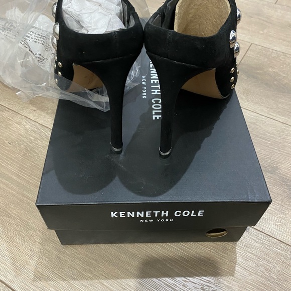 PRICE ⬇️ Kenneth Cole New York - Black Silver Stud Mules - size 7 - Picture 6 of 6
